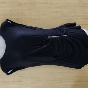 Cap sleeve top with zipper detail